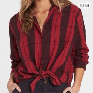 Billabong Women's Red and Black Plaid Button-Down Tie Up Shirt